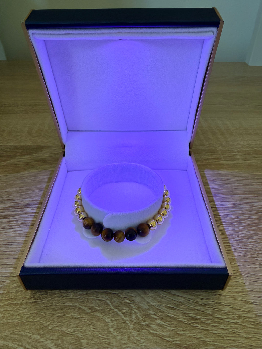 Bracelet en or plaqué 14k et oeil de tigre